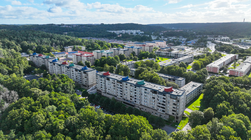 Flygfoto som visar Skolspåret i Hjällbo.